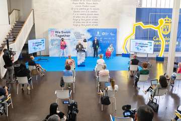 Moda Cálida visibiliza el cáncer de mama con el desfile solidario 'We Swim Together'/TA.