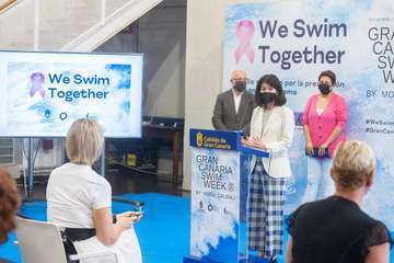 Moda Cálida visibiliza el cáncer de mama con el desfile solidario 'We Swim Together'/TA.