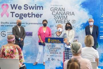 Moda Cálida visibiliza el cáncer de mama con el desfile solidario 'We Swim Together'/TA.