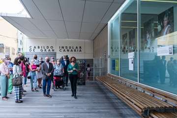 Moda Cálida visibiliza el cáncer de mama con el desfile solidario 'We Swim Together'/TA.