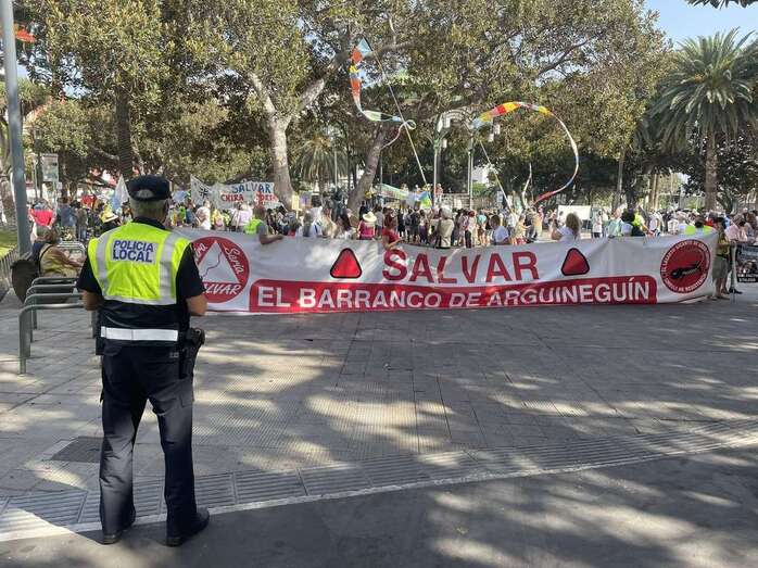 Grupo de manifestantes en el punto de partida de la marcha/TA.