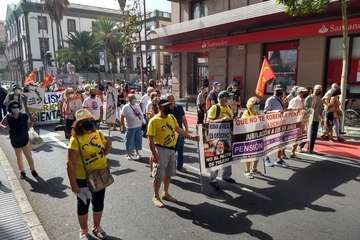 La Plataforma Salvar Chira-Soria expresa su rechazo con una manifestación en la capital/TA y Acfi Press.