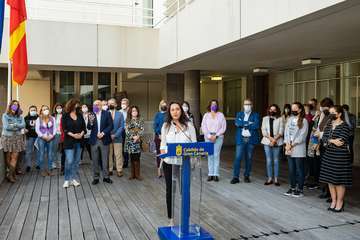 El Cabildo promueve la unidad para luchar contra las violencias machistas en el acto institucional por el 25N/TA.