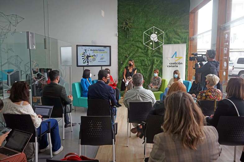 Momento del foro de mujeres de CC/TA.