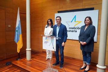 Rueda de prensa de Coalición Canaria de Gran Canaria con Pablo Rodríguez, Beatriz Calzada y Vidina Espino/Acfi Press.