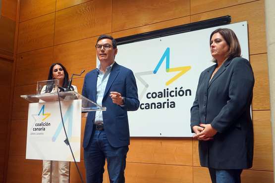 Rueda de prensa de Coalición Canaria de Gran Canaria con Pablo Rodríguez, Beatriz Calzada y Vidina Espino/Acfi Press.
