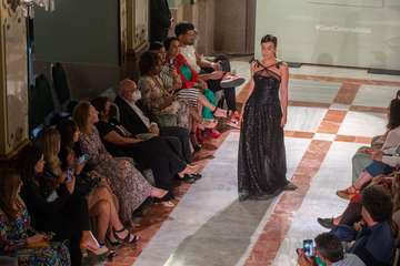 Los tejidos artesanos isleños protagonistas de los desfiles de cierre de la pasarela Bridal Collection Moda Cálida/TA.