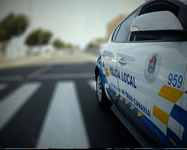 Vehículo de la Policía Local de LPGC/TA.