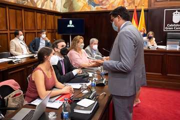 Debate sobre la orientación general de la política insular/TA.