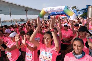 Telde, en la 'marea rosa' por la I Carrera de la Mujer/TA.
