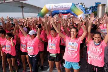 Telde, en la 'marea rosa' por la I Carrera de la Mujer/TA.