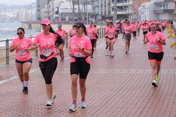 Telde, en la 'marea rosa' por la I Carrera de la Mujer/TA.