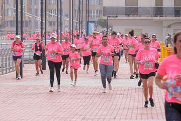 Telde, en la 'marea rosa' por la I Carrera de la Mujer/TA.