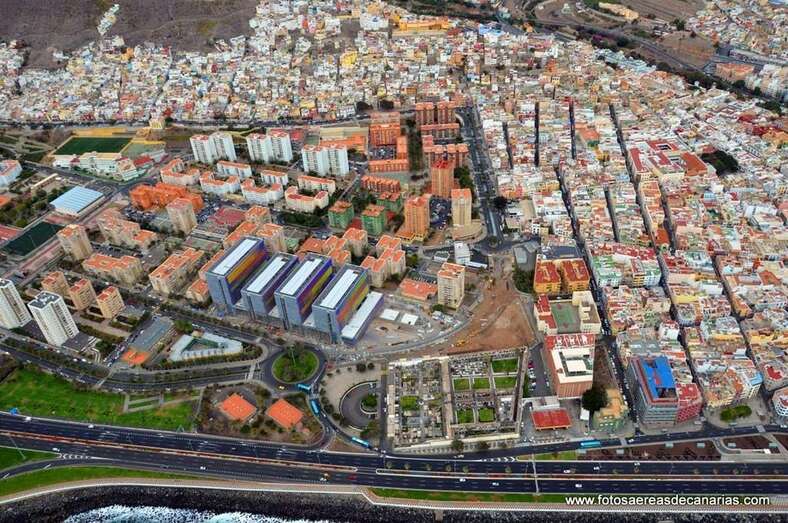 Vista aérea de la avenida marítima/fotosaereasdecanarias.com.