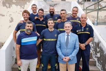 El Consorcio de Emergencias de GC lanza la primera guía para el rescate de personas en coches eléctricos de España/TA.