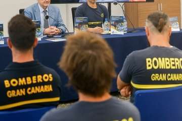 El Consorcio de Emergencias de GC lanza la primera guía para el rescate de personas en coches eléctricos de España/TA.