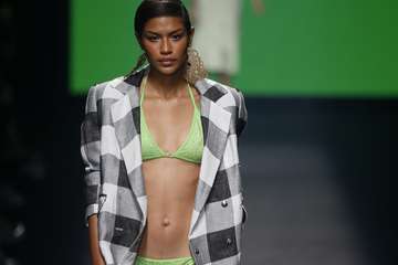 La artesanía de Aurelia Gil devuelve la moda grancanaria a la MBFWMadrid/TA.