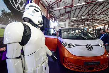 El Salón del Vehículo Eléctrico de Canarias enciende los motores de su sexta edición/TA.