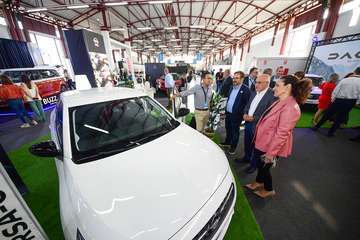 El Salón del Vehículo Eléctrico de Canarias enciende los motores de su sexta edición/TA.