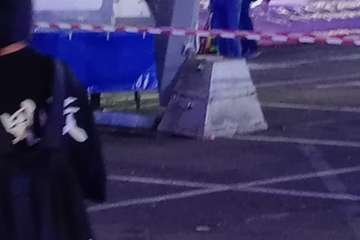 Alarma en Vecindario al romperse el cable de tensión de una atracción del parque ferial/TA.