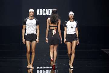 Moda Cálida despide una edición llena de color, creatividad y protesta/TA.