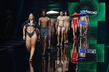 Moda Cálida despide una edición llena de color, creatividad y protesta/TA.