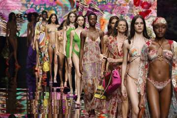 Moda Cálida despide una edición llena de color, creatividad y protesta/TA.