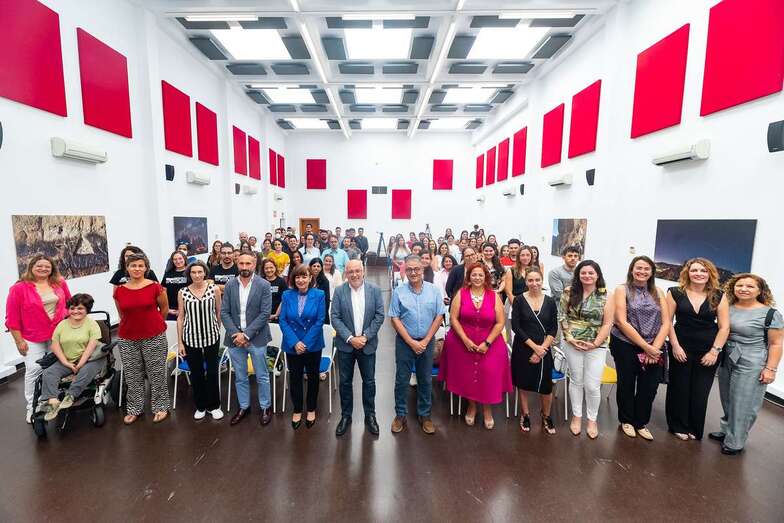 Han desempeñado tareas acordes con sus titulaciones en distintas consejerías de la Corporación insular / TA