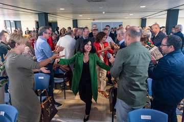 Darias (PSOE) anuncia su candidatura a alcaldesa de Las Palmas de GC y promete darlo 