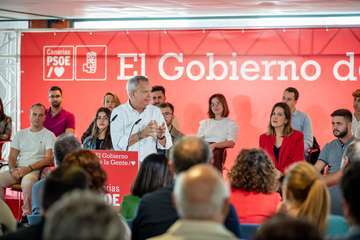 Darias (PSOE) anuncia su candidatura a alcaldesa de Las Palmas de GC y promete darlo 