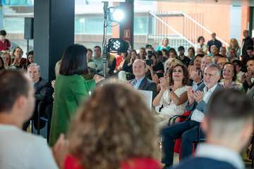 Darias (PSOE) anuncia su candidatura a alcaldesa de Las Palmas de GC y promete darlo 