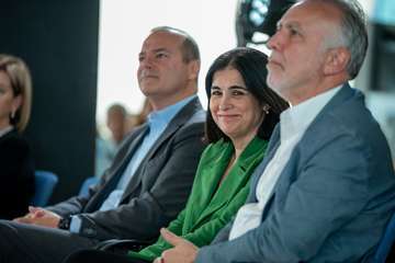 Darias (PSOE) anuncia su candidatura a alcaldesa de Las Palmas de GC y promete darlo 