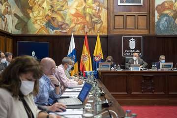 El Pleno del Cabildo aprueba el cuarto presupuesto de su mandato por un montante de 847,2 millones/TA.