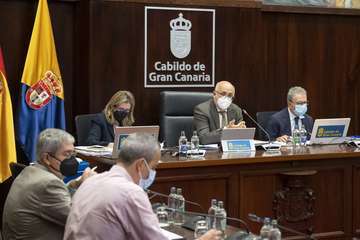 El Pleno del Cabildo aprueba el cuarto presupuesto de su mandato por un montante de 847,2 millones/TA.