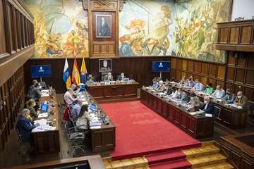 El Pleno del Cabildo aprueba el cuarto presupuesto de su mandato por un montante de 847,2 millones/TA.