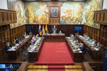 El Pleno del Cabildo aprueba el cuarto presupuesto de su mandato por un montante de 847,2 millones/TA.