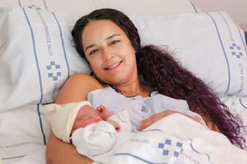 Un niño de casi 3 kilos, primer nacimiento de 2023 en Gran Canaria/Acfi Press.