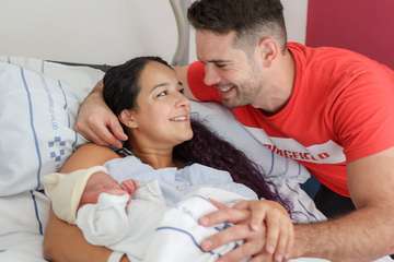 Un niño de casi 3 kilos, primer nacimiento de 2023 en Gran Canaria/Acfi Press.