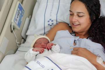 Un niño de casi 3 kilos, primer nacimiento de 2023 en Gran Canaria/Acfi Press.