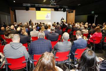 Morales destaca ante el mundo empresarial las potencialidades de la Isla para un desarrollo económico diversificado, sostenible e internacional/TA.