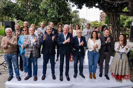 Telde arropa a Quevedo (NC) en la presentación de su candidatura a la Alcaldía capitalina/TA y Acfi Press.