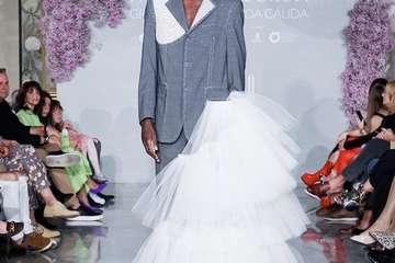  Los nuevos talentos inauguran la pasarela Bridal y Pedro Palmas pone el cierre a la jornada con la colección â€˜Neigeâ€™ inspirada en la nieve/TA.