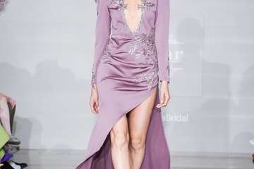  Los nuevos talentos inauguran la pasarela Bridal y Pedro Palmas pone el cierre a la jornada con la colección â€˜Neigeâ€™ inspirada en la nieve/TA.