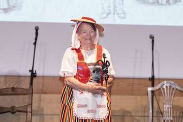El Cabildo reconoce a las artesanas teldense Nilia Bañares y Juana de la Cruz/TA.