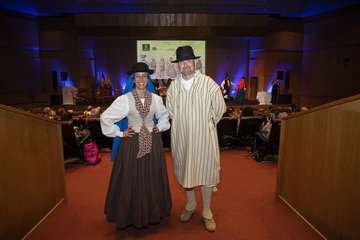 El Cabildo reconoce a las artesanas teldense Nilia Bañares y Juana de la Cruz/TA.