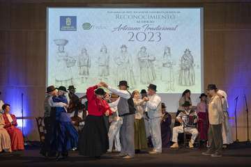 El Cabildo reconoce a las artesanas teldense Nilia Bañares y Juana de la Cruz/TA.