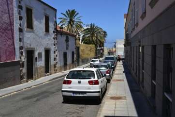 Imagen de la calle de Doramas sin los árboles (Foto TA)