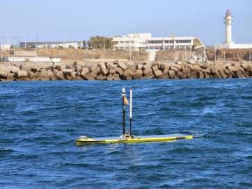 El vehículo autónomo realiza estos días diversas pruebas en las aguas de Telde (Foto TA)