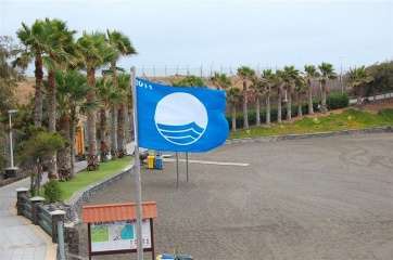 Imagen de archivo de la bandera azul en Hoya del Pozo (Foto TA)
