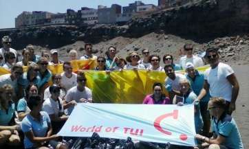 Participantes en la acción medioambiental (Foto TA)